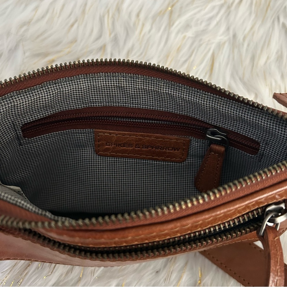 Spikes and Sparrow Leather Fanny Pack Belt - Picture 5 of 8